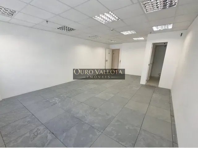 Andar corporativo com 93m², para alugar, no bairro Alphaville Industrial em Barueri