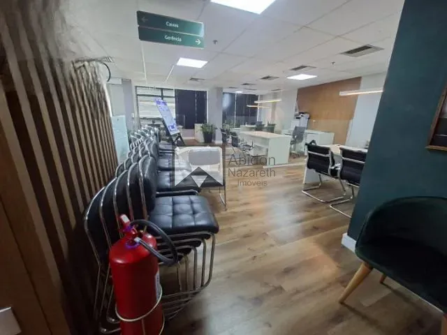 Andar corporativo com 474m², à venda, no bairro Centro em Niterói