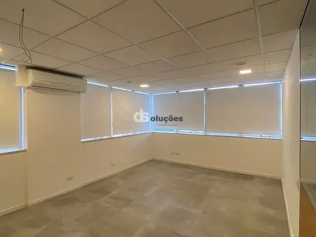 Conjunto comercial à venda, no bairro Cerqueira César em São Paulo