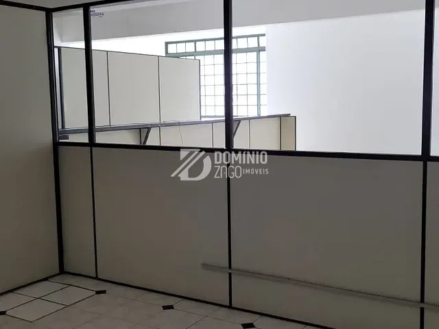 Andar corporativo com 375m², para alugar, no bairro Centro em Uberaba
