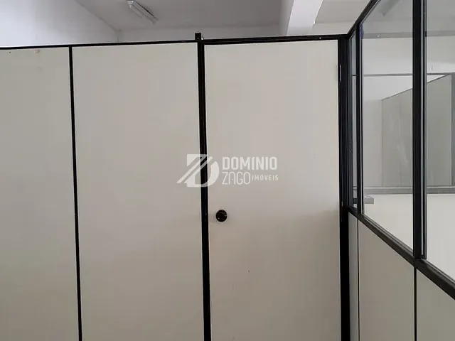Andar corporativo com 375m², para alugar, no bairro Centro em Uberaba