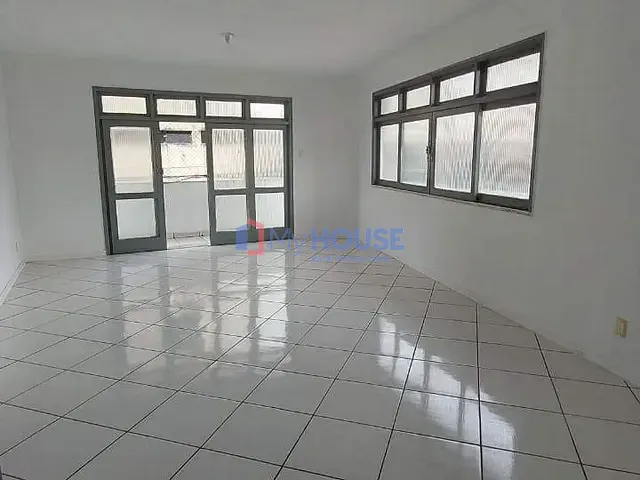 Apartamento com 146m² 4 quartos e 2 banheiros, à venda, no bairro Centro em Ilhéus