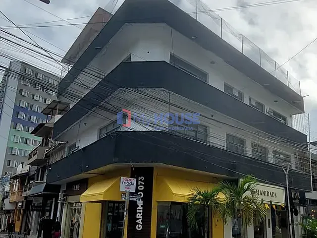 Apartamento com 146m² 4 quartos e 2 banheiros, à venda, no bairro Centro em Ilhéus