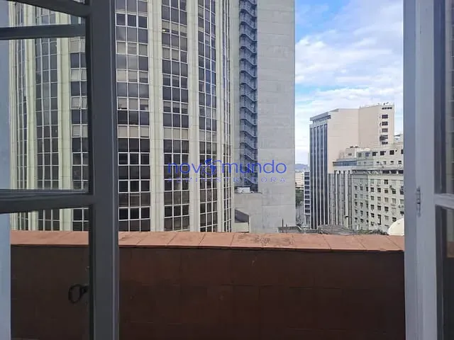 Andar corporativo com 420m², à venda, no bairro Centro em Rio de Janeiro