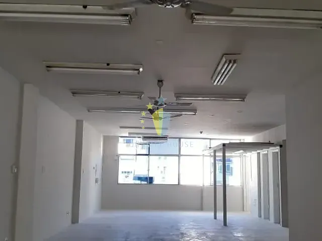 Andar corporativo com 200m², à venda ou para alugar, no bairro Copacabana em Rio de Janeiro