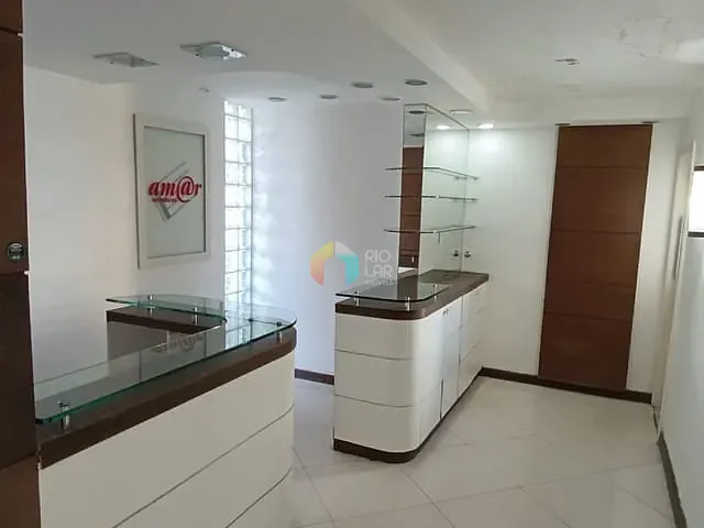 Andar corporativo com 247m², para alugar, no bairro Centro em Rio de Janeiro