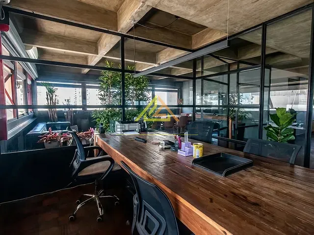 Andar corporativo com 200m², para alugar, no bairro Jardim Paulista em São Paulo
