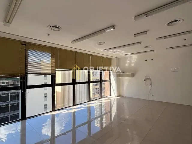 Andar corporativo para alugar, no bairro Centro Histórico em Porto Alegre