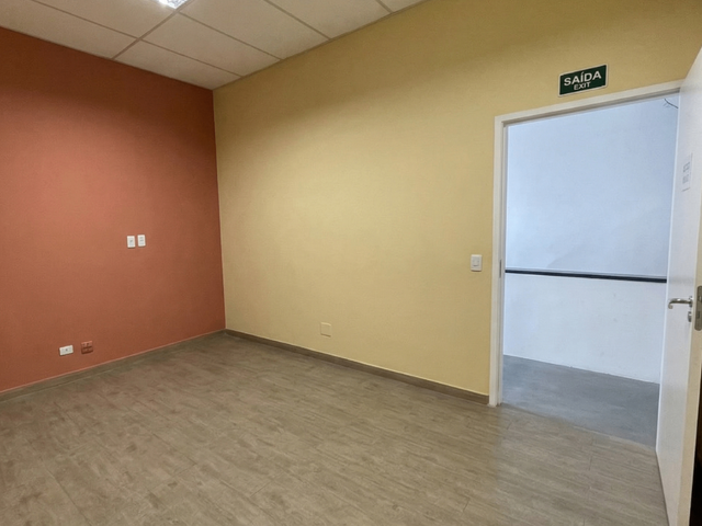 Andar corporativo com 200m², para alugar, no bairro Mirandópolis em São Paulo