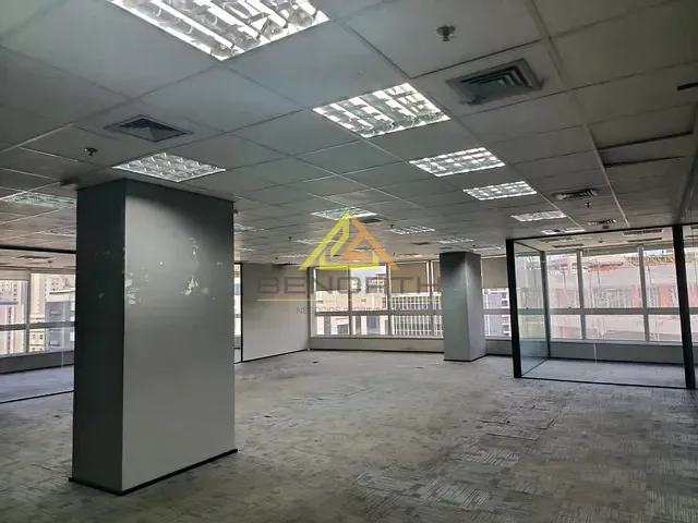 Andar corporativo com 229m², para alugar, no bairro Itaim Bibi em São Paulo