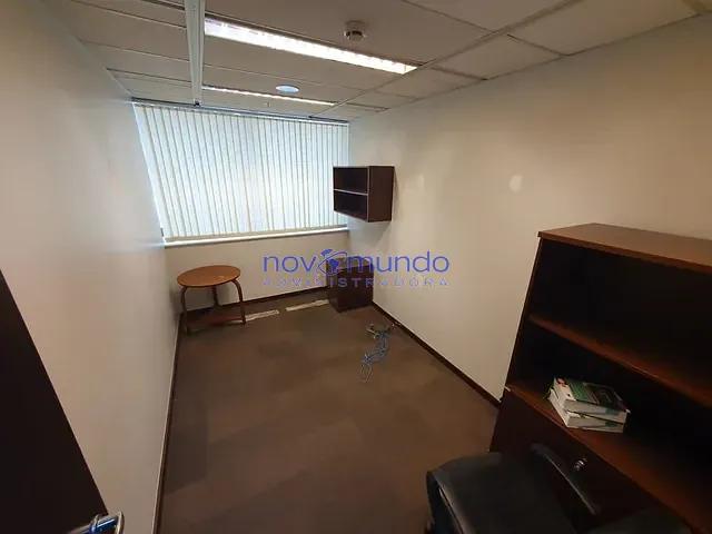 Andar corporativo com 715m², para alugar, no bairro Centro em Rio de Janeiro