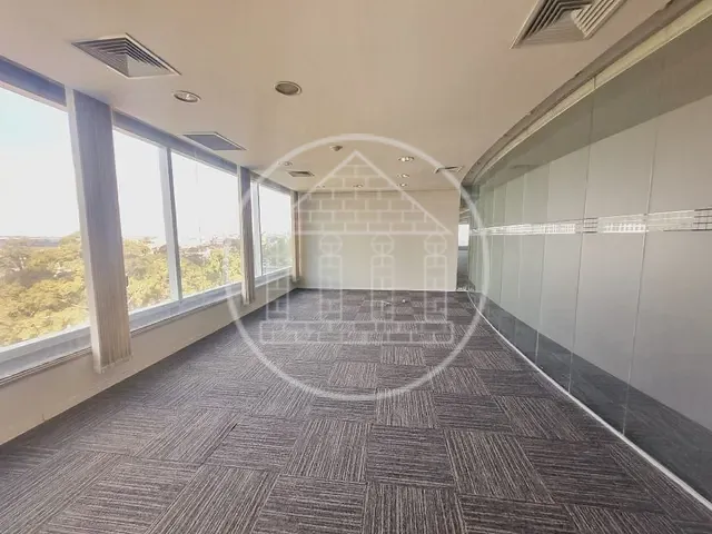Andar corporativo com 410m², à venda ou para alugar, no bairro Jardim São Luís em São Paulo