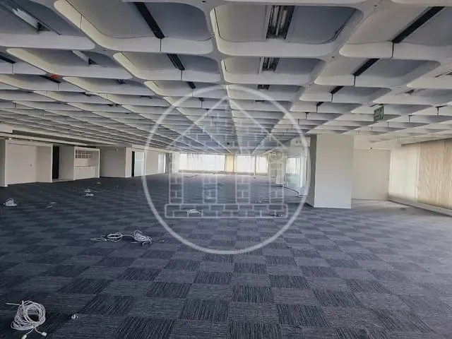 Andar corporativo com 410m², à venda ou para alugar, no bairro Jardim São Luís em São Paulo