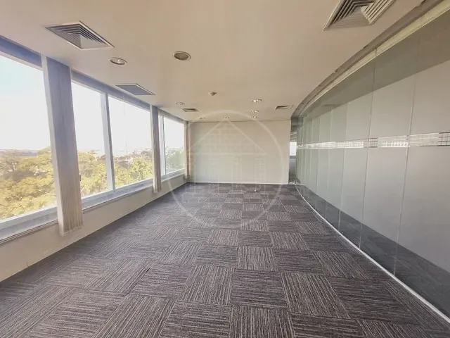 Andar corporativo com 410m², à venda ou para alugar, no bairro Jardim São Luís em São Paulo