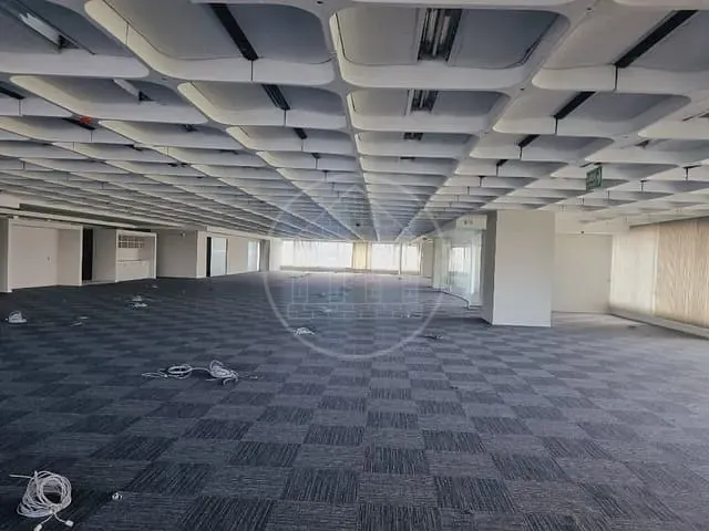 Andar corporativo com 410m², à venda ou para alugar, no bairro Jardim São Luís em São Paulo