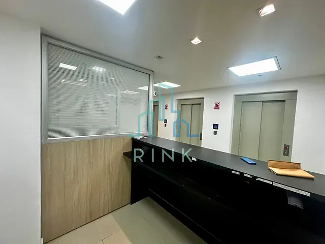 Andar corporativo à venda, no bairro Centro em Niterói