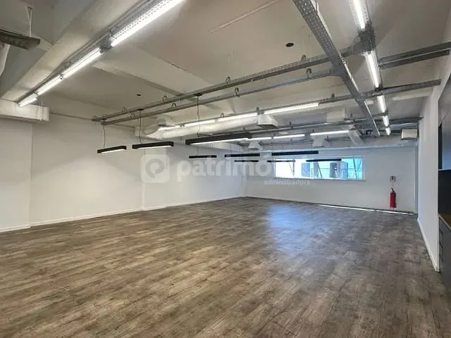 Andar corporativo com 229m², para alugar, no bairro Botafogo em Rio de Janeiro