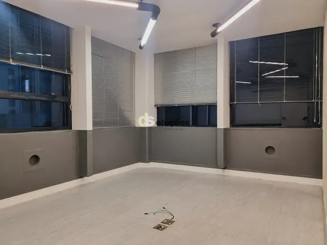 Andar corporativo à venda ou para alugar, no bairro Vila Olímpia em São Paulo