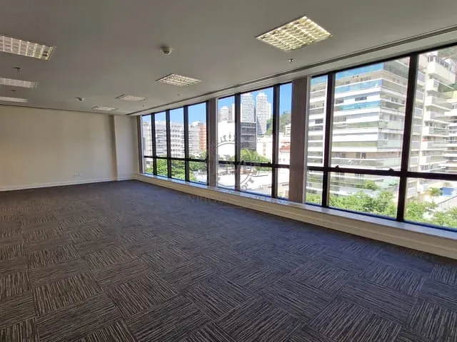 Andar corporativo com 244m², para alugar, no bairro Botafogo em Rio de Janeiro