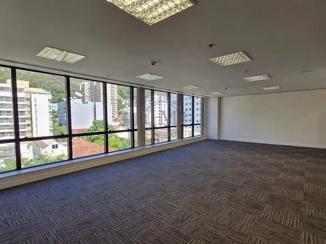 Andar corporativo com 244m², para alugar, no bairro Botafogo em Rio de Janeiro