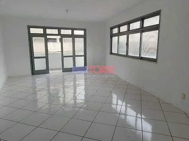 Apartamento 4 quartos e 2 banheiros, à venda, no bairro Centro em Ilhéus