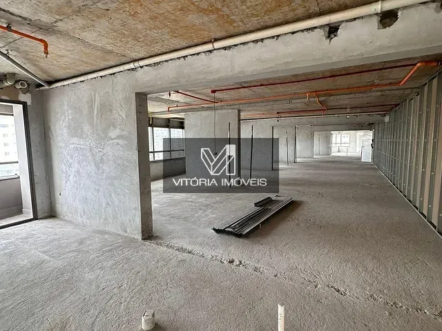 Sala com 50m², para alugar, no bairro Enseada do Suá em Vitória