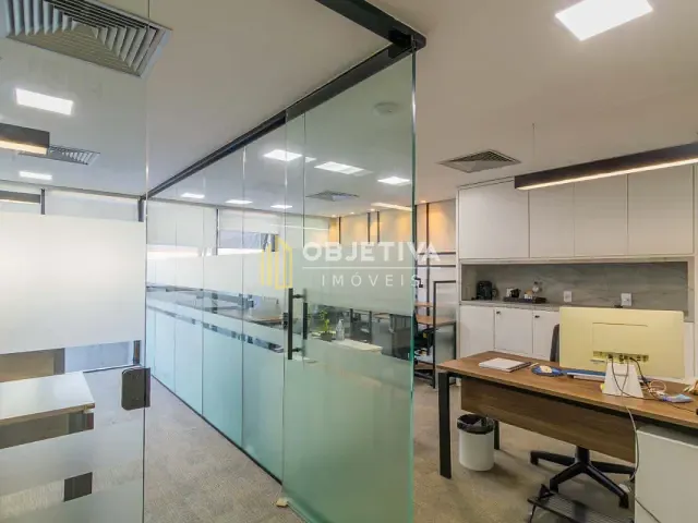 Andar corporativo à venda ou para alugar, no bairro Centro Histórico em Porto Alegre