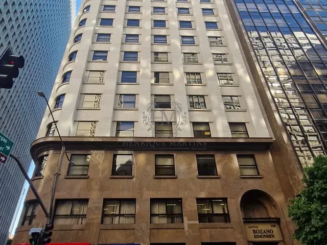 Andar corporativo com 584m², para alugar, no bairro Centro em Rio de Janeiro