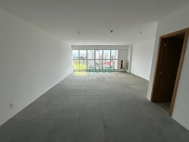 Sala com 156m², para alugar, no bairro Jardim São Dimas em São José dos Campos
