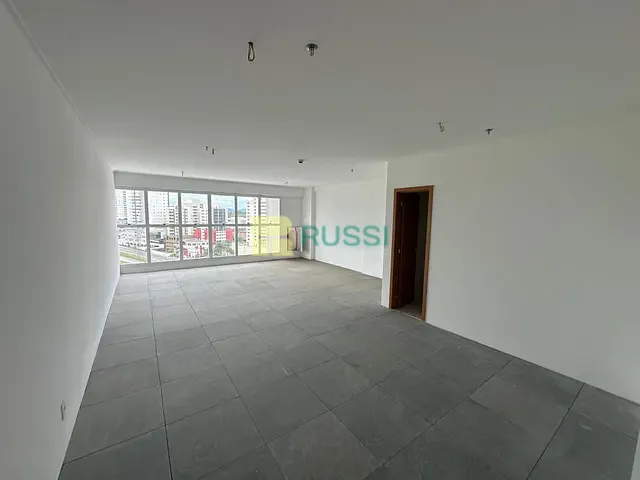 Sala com 156m², para alugar, no bairro Jardim São Dimas em São José dos Campos