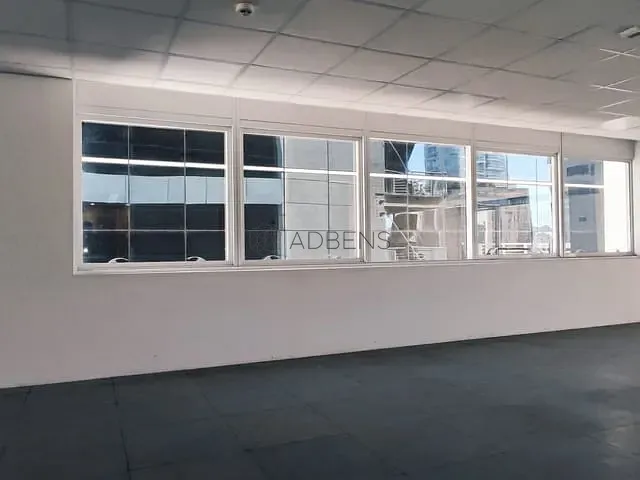 Andar corporativo para alugar, no bairro Bela Vista em São Paulo