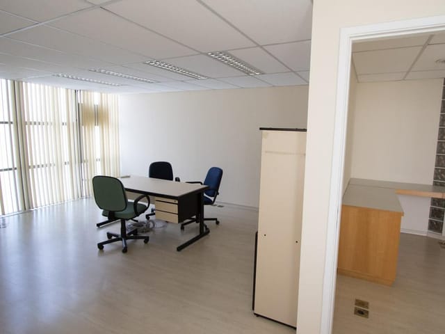 Andar corporativo com 350m², à venda ou para alugar, no bairro Bela Vista em São Paulo