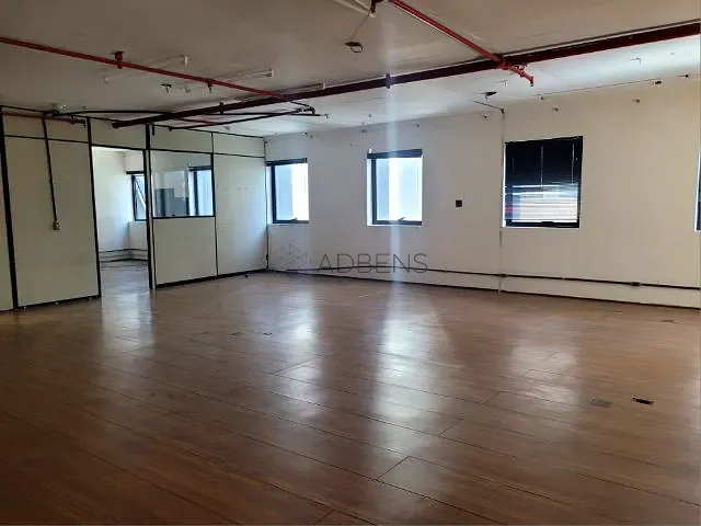 Andar corporativo para alugar, no bairro Jardim Paulista em São Paulo