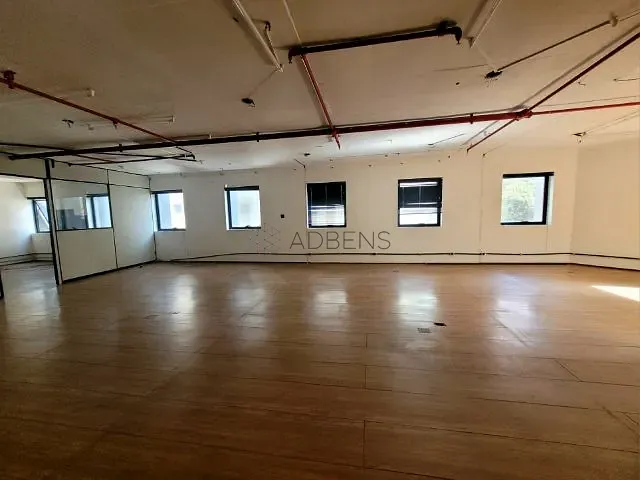 Andar corporativo para alugar, no bairro Jardim Paulista em São Paulo