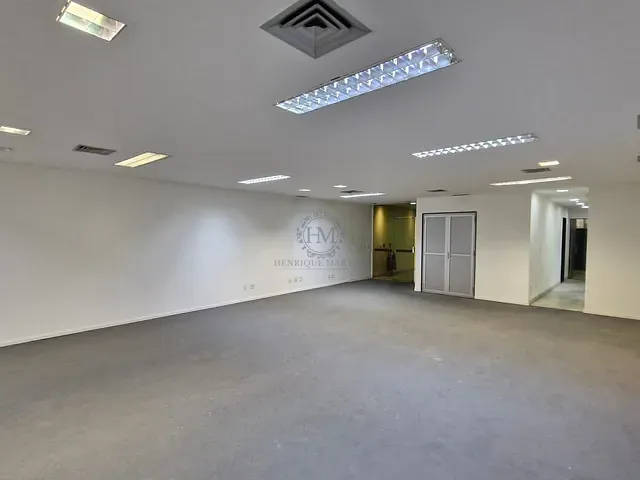 Andar corporativo com 177m², para alugar, no bairro Centro em Rio de Janeiro