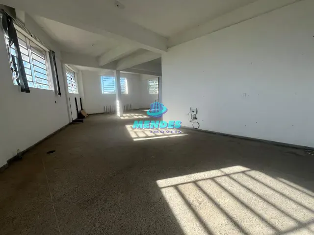 Andar corporativo com 400m², à venda ou para alugar, no bairro São Jerônimo em Gravataí