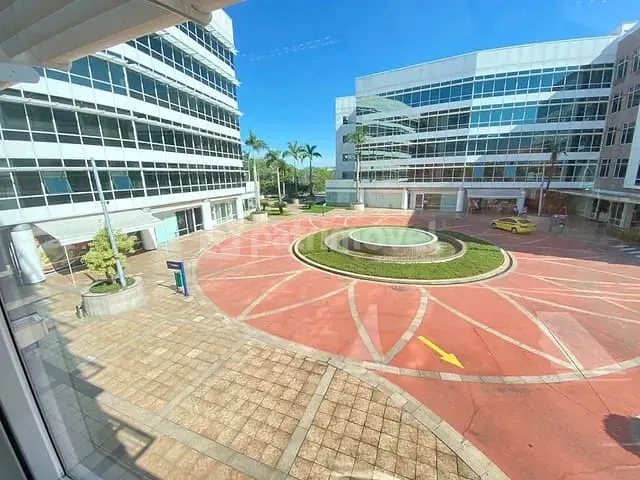 Andar corporativo com 540m², para alugar, no bairro Jacarepaguá em Rio de Janeiro