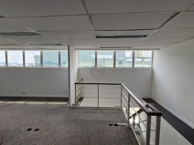 Andar corporativo com 1258m², para alugar, no bairro Centro em Rio de Janeiro