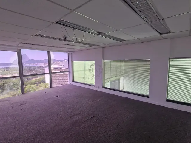 Andar corporativo com 1258m², para alugar, no bairro Centro em Rio de Janeiro