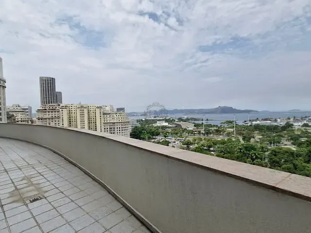 Andar corporativo com 1258m², para alugar, no bairro Centro em Rio de Janeiro