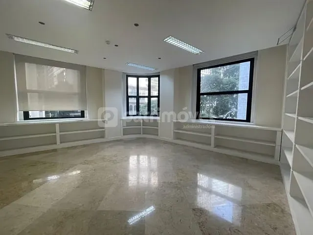 Andar corporativo com 497m², para alugar, no bairro Centro em Rio de Janeiro