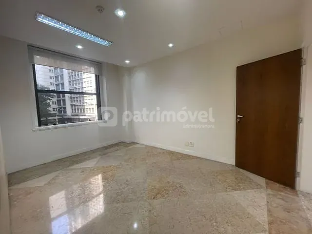 Andar corporativo com 497m², para alugar, no bairro Centro em Rio de Janeiro