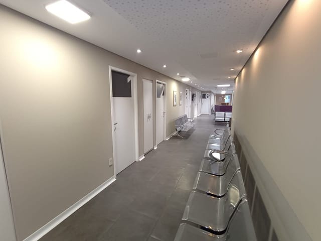 Andar corporativo com 380m², para alugar, no bairro República em São Paulo