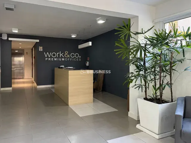 Andar corporativo à venda, no bairro São João em Porto Alegre
