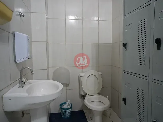 Andar corporativo com 205m², à venda ou para alugar, no bairro Centro Histórico em Porto Alegre