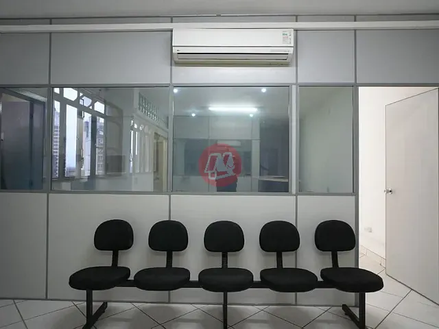 Andar corporativo com 205m², à venda ou para alugar, no bairro Centro Histórico em Porto Alegre