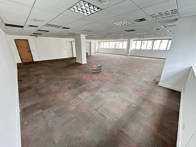 Andar corporativo com 250m², à venda, no bairro Cerqueira César em São Paulo