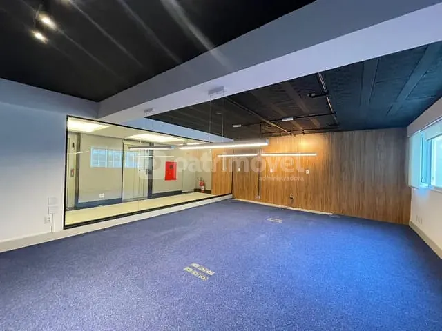 Andar corporativo com 185m², para alugar, no bairro Leblon em Rio de Janeiro