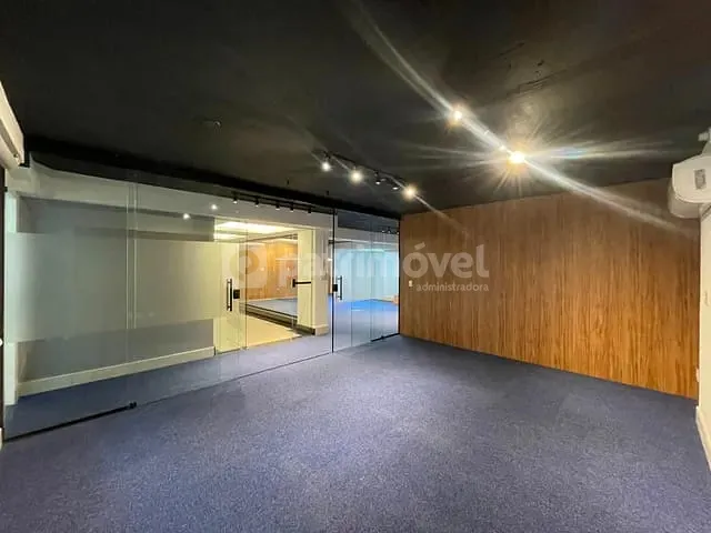 Andar corporativo com 185m², para alugar, no bairro Leblon em Rio de Janeiro