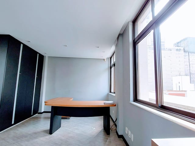 Andar corporativo com 714m², à venda, no bairro Centro em São Paulo